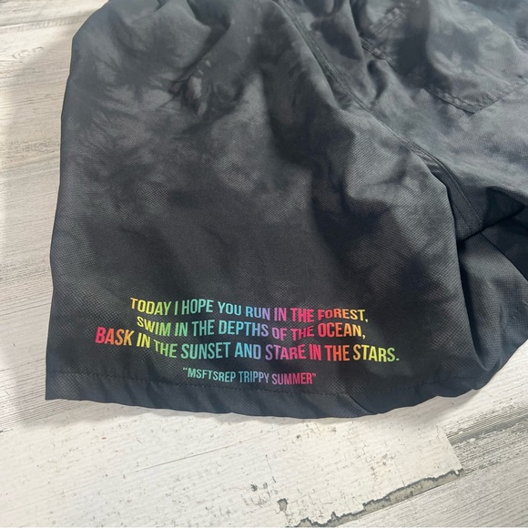 MSFTSrep Men’s Trippy Summer Shorts Black Rainbow Size Large 6” Inseam - Picture 3 of 6